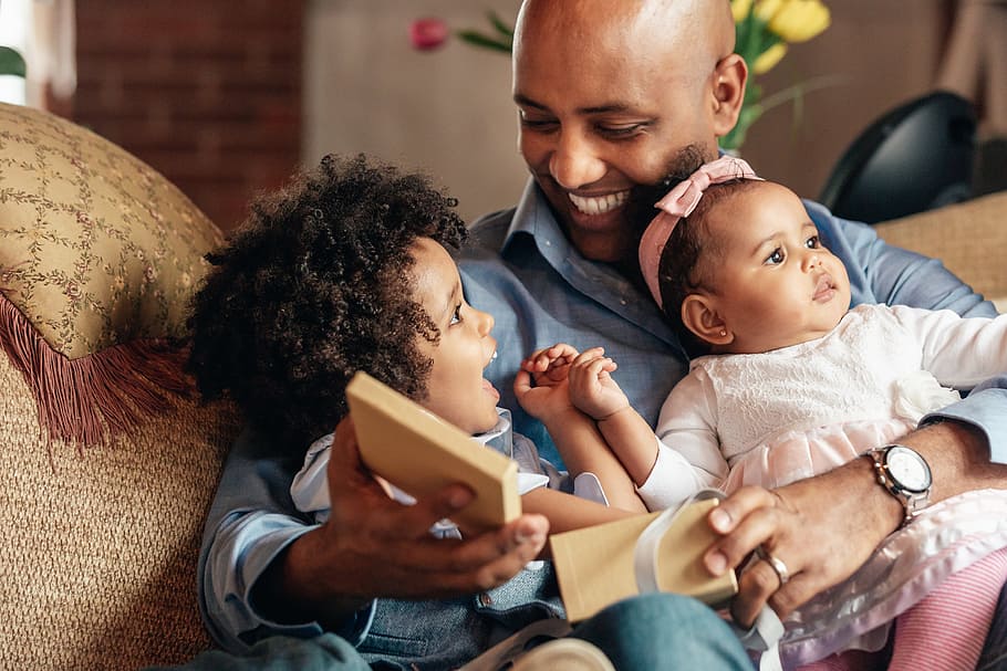 Becoming Dads: How Evolution Helps Us Understand Men’s Hormones, Behavior, and Health as Fathers